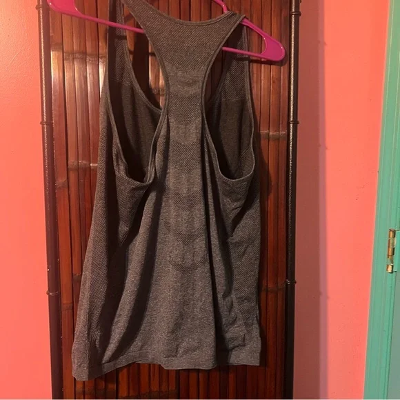 Old Navy Charcoal Women's Tank Top - Picture 2 of 3
